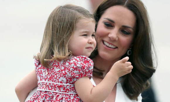 Prinsesse Charlotte blir historisk når Kate føder